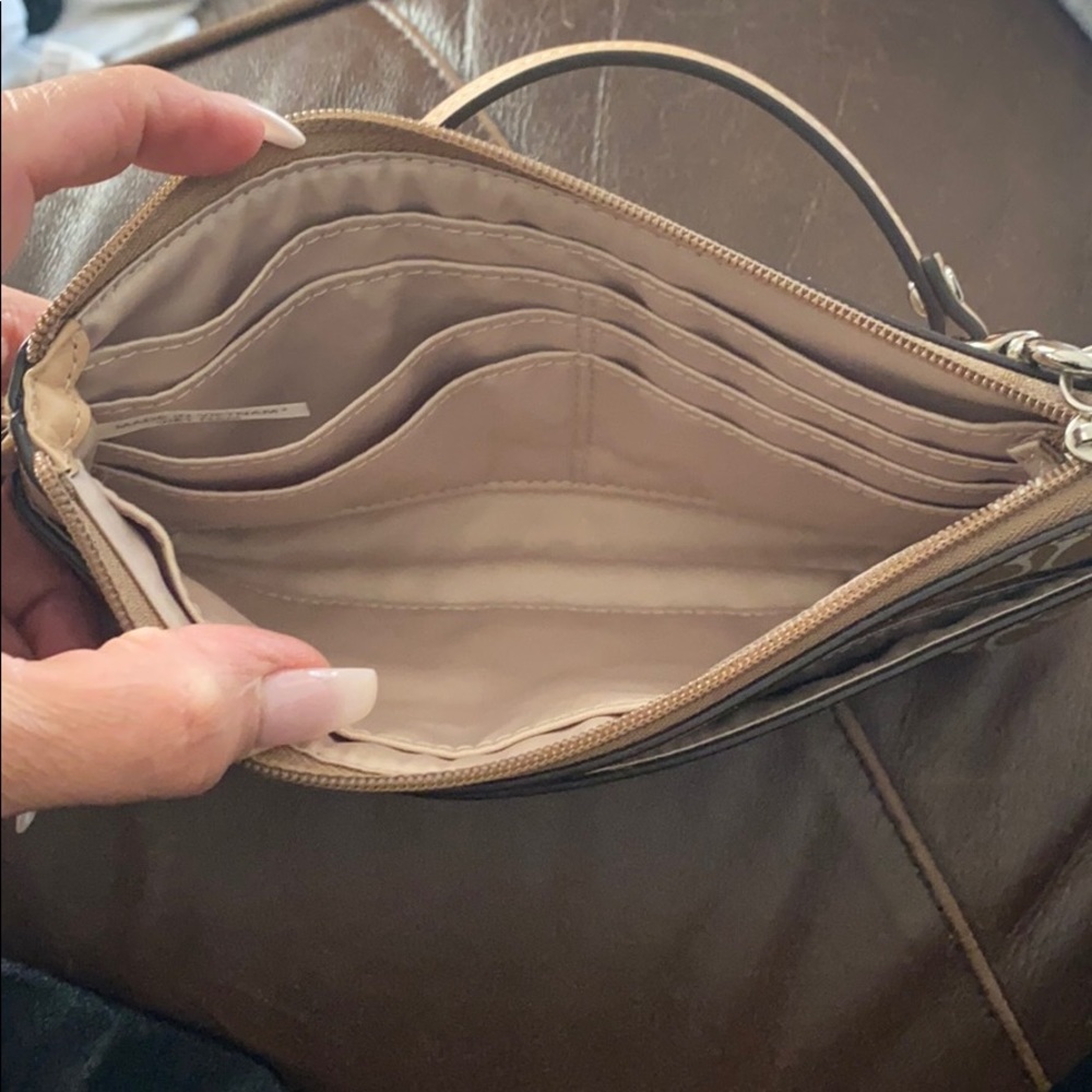 Coach satchel - Picture 2 of 3